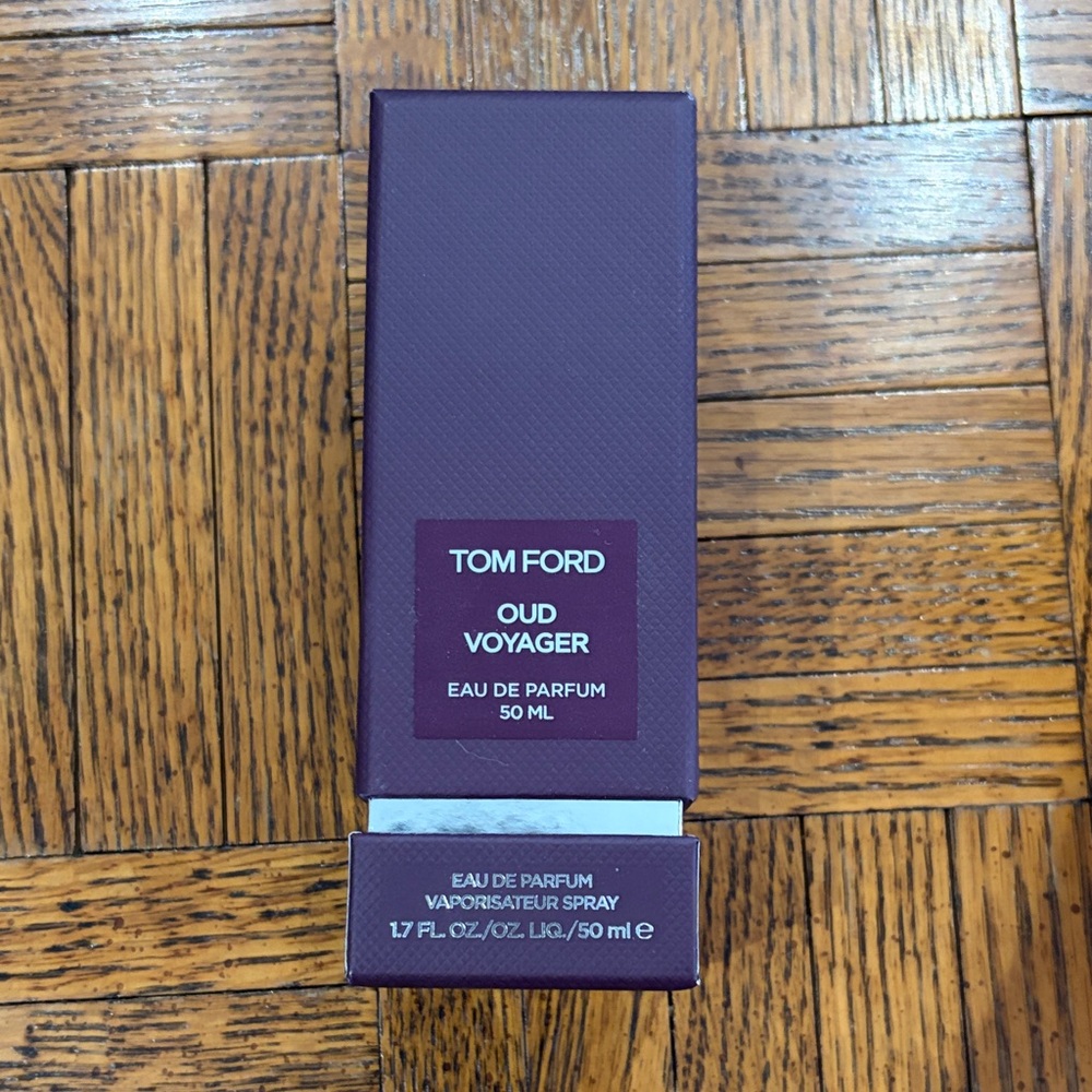 Tom Ford Oud Voyager Eau de Perfume empty box  in Rich Purple